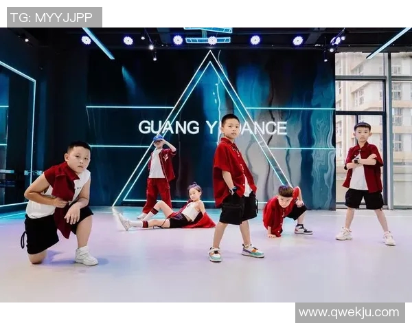 杭州街舞队荣登全国街舞意识排行榜第三名引发热议 杭州街舞队荣登全国街舞意识排行榜第三名引发热议