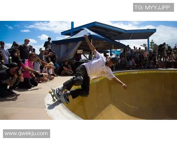 武汉滑板队在极限运动会中的团队协作表现分析与点评