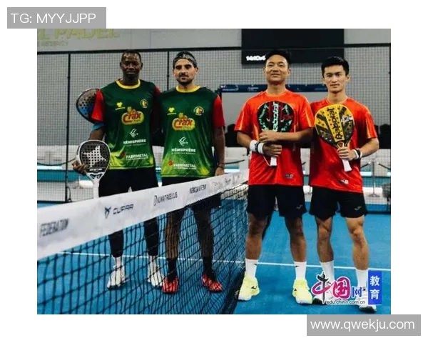 重庆网球队的团队协作之道:网球巨献背后的默契与拼搏精神 重庆网球队的团队协作之道:网球巨献背后的默契与拼搏精神