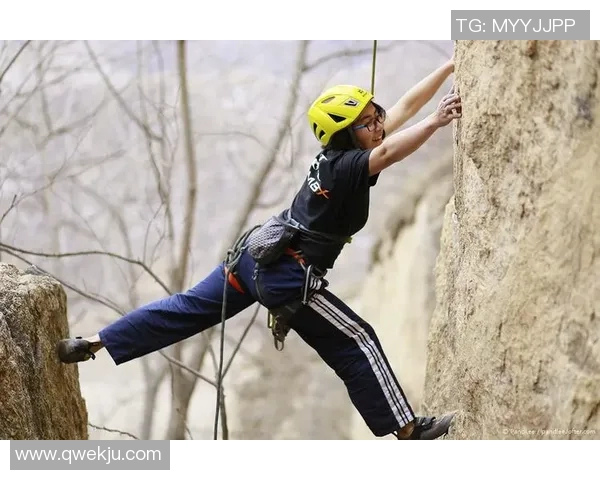 攀岩盛宴：深入成都攀岩队的训练与挑战之旅