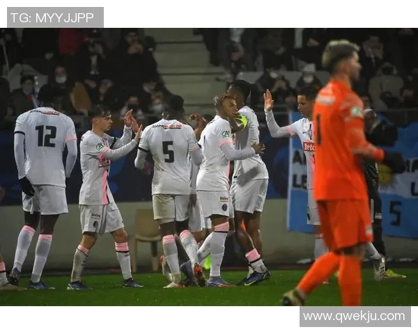 尼斯对巴黎日耳曼直播赛事全程回顾及精彩瞬间分析