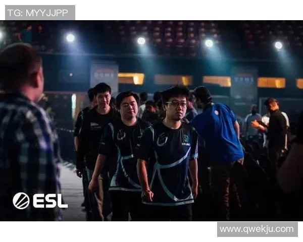 祝铭震：从青涩少年到电竞传奇的成长之路与奋斗故事