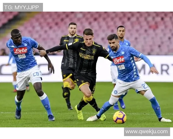 那不勒斯对阵萨球队战术分析与比赛前瞻探讨