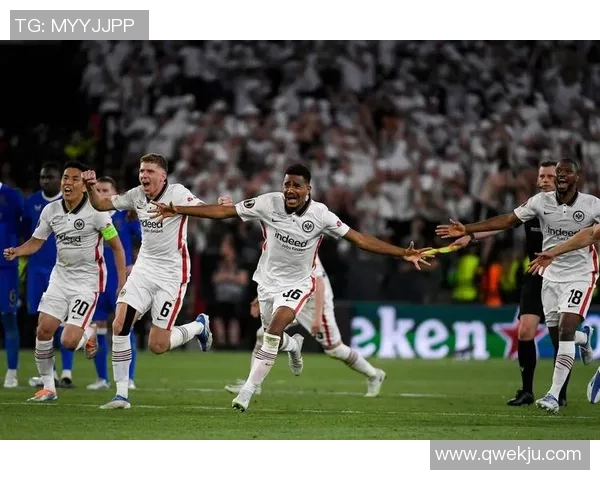 阿贾克斯与斯巴达激战正酣谁能在这场较量中笑到最后